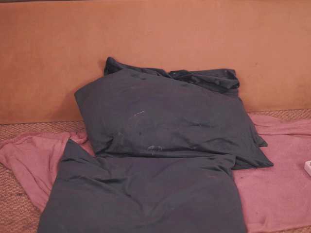 ChloeObril's BongaCams show and profile