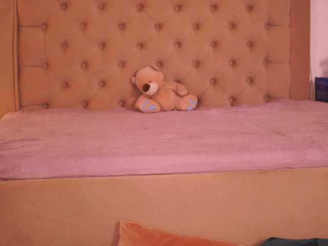 ChloeObril's BongaCams show and profile