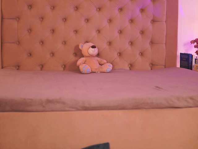 ChloeObril's BongaCams show and profile