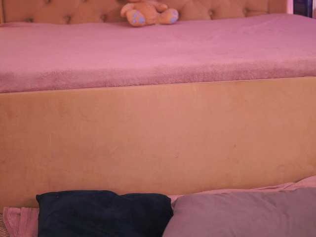 ChloeObril's BongaCams show and profile