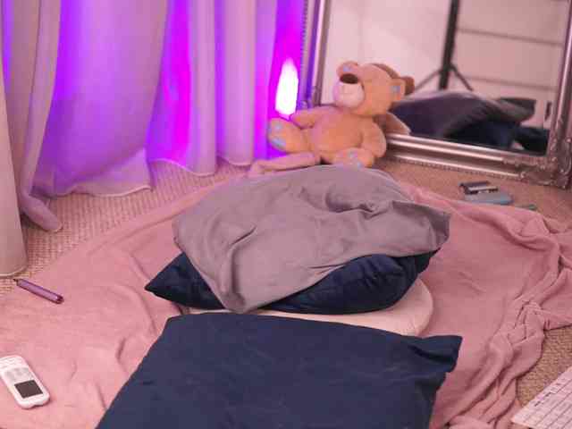 ChloeObril webcam