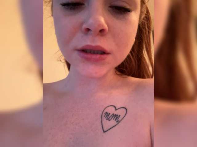 Littleslave1's BongaCams show and profile