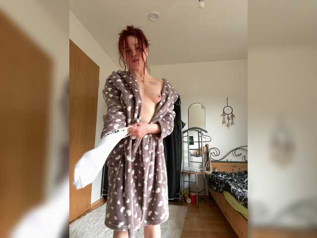 Littleslave1's BongaCams profile