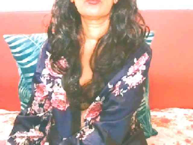 IndianpreetiXXX webcam