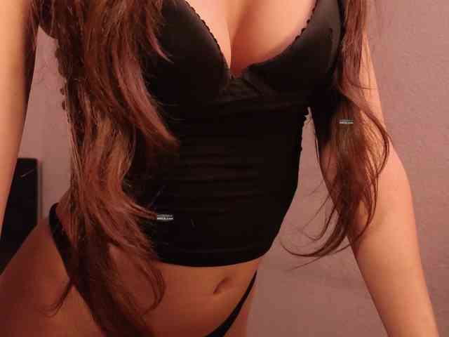 KinkyDiamond webcam