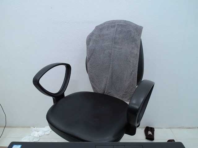 Lady-Young's BongaCams show and profile