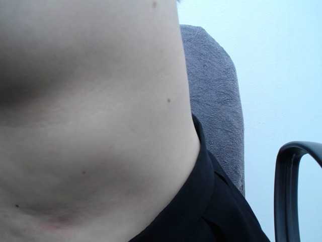 Lady-Young's BongaCams show and profile