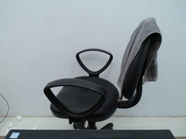 Lady-Young's BongaCams show and profile