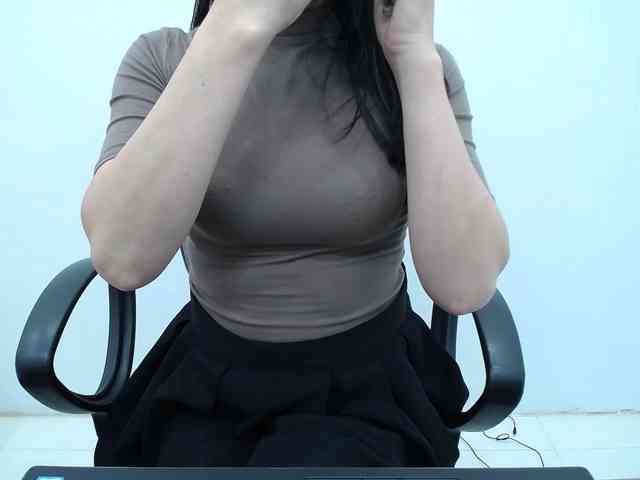 Lady-Young Live Webcam on BongaCams