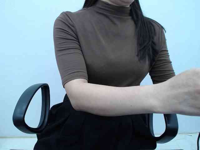 Lady-Young webcam