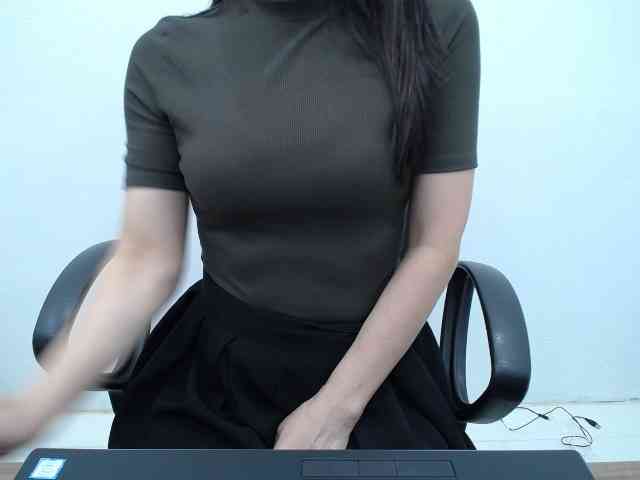Lady-Young webcam