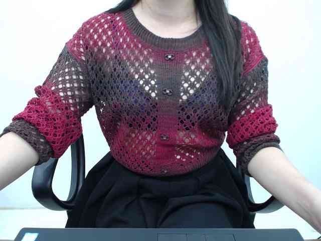 Lady-Young webcam