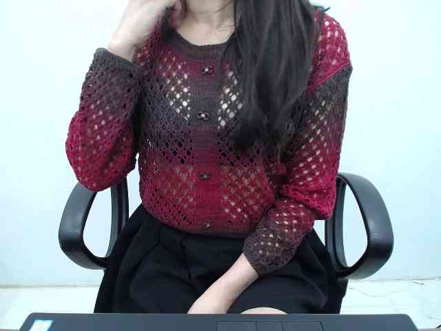 Lady-Young webcam