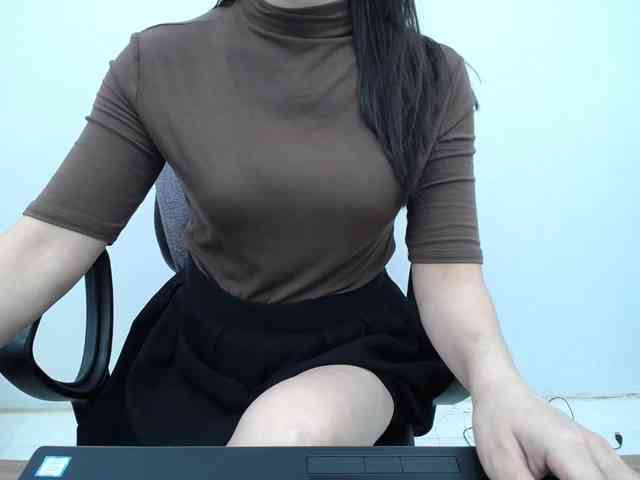 Lady-Young Live Webcam on BongaCams