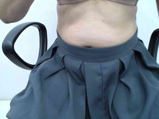 Lady-Young webcam