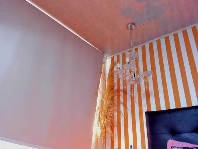 LunaToledo's BongaCams show and profile