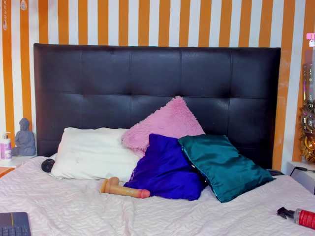 LunaToledo's BongaCams show and profile