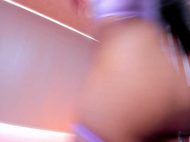 LunaToledo's BongaCams show and profile