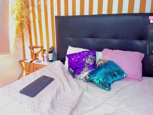 LunaToledo's BongaCams show and profile