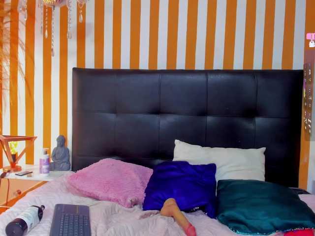 LunaToledo's BongaCams show and profile