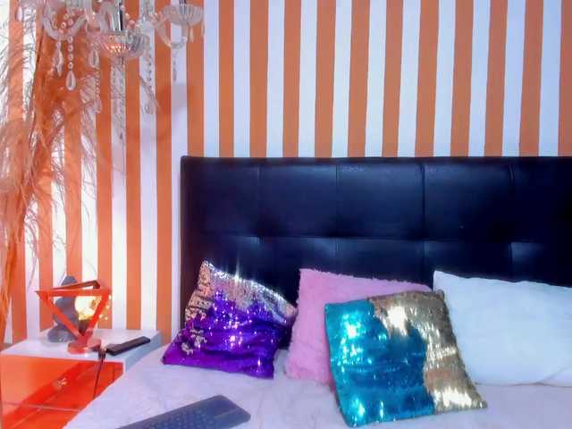  LunaToledo chat room