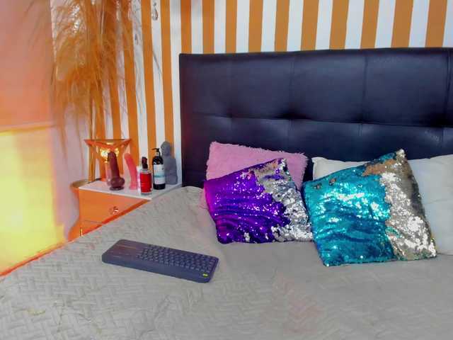 LunaToledo's BongaCams show and profile