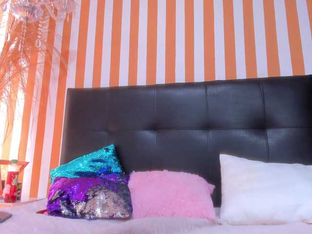 LunaToledo's BongaCams show and profile