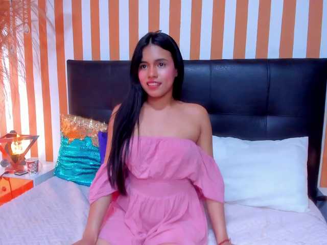 Watch LunaToledo, she wants to masturbate for you LunaToledo from BongaCams