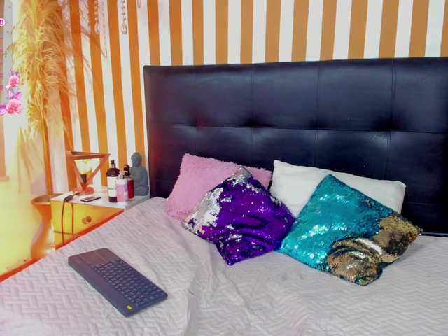 LunaToledo's BongaCams show and profile