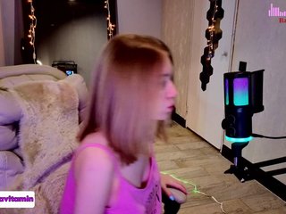 Vita-min-4ik Porn Show