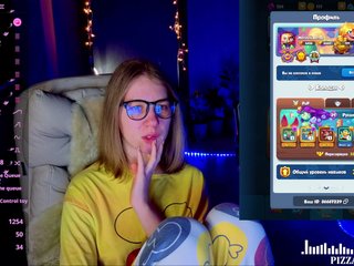 Vita-min-4ik Porn Show