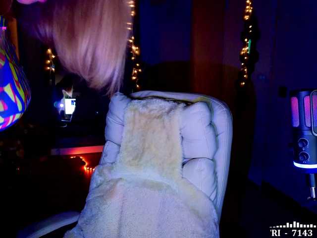 Vita-min-4ik's BongaCams show and profile