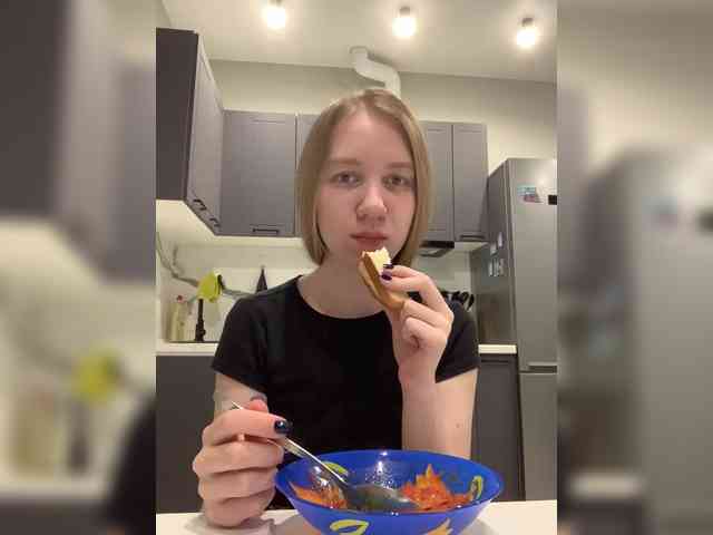 Vita-min-4ik Live Webcam on BongaCams