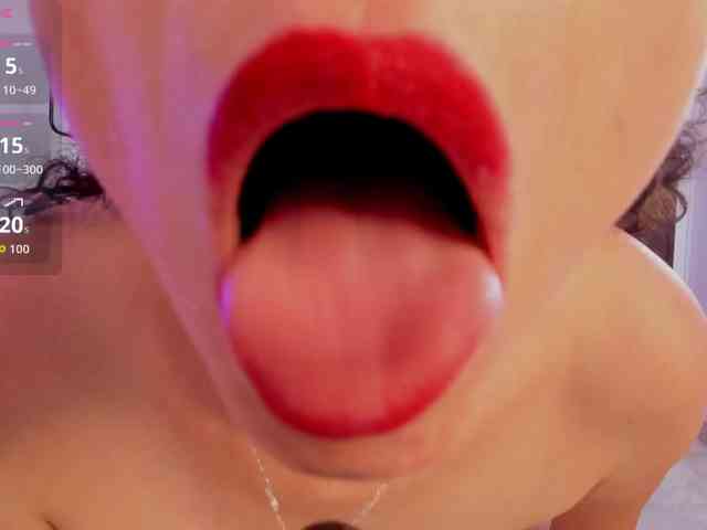 NairaSkye webcam