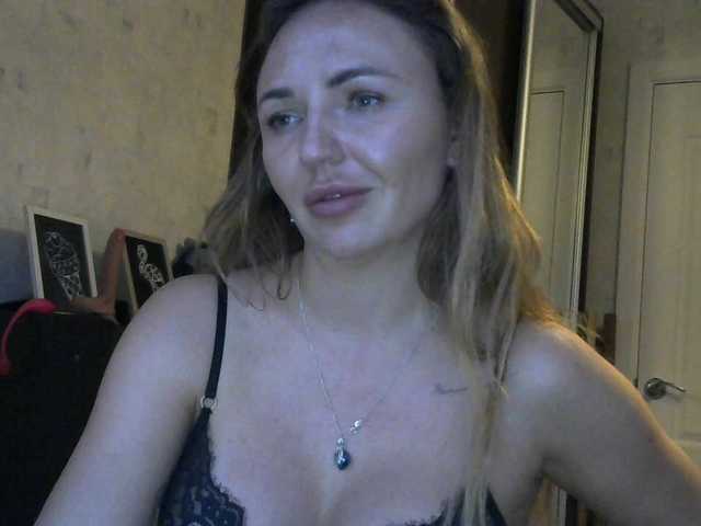  CuteFngelina chat room