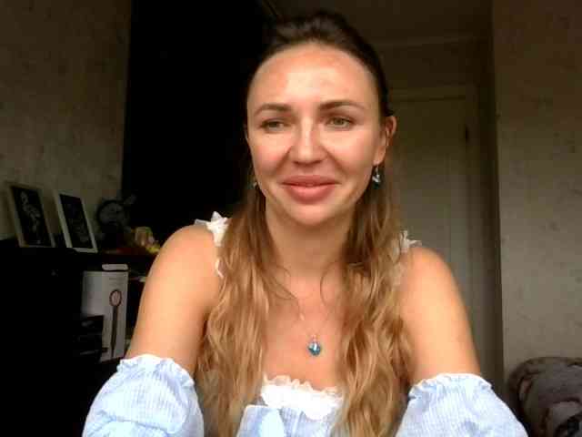 CuteAngelina webcam