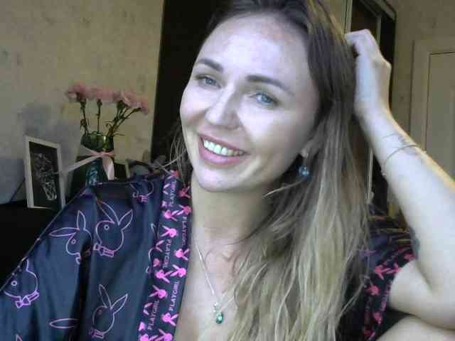 CuteFngelina CuteFngelina