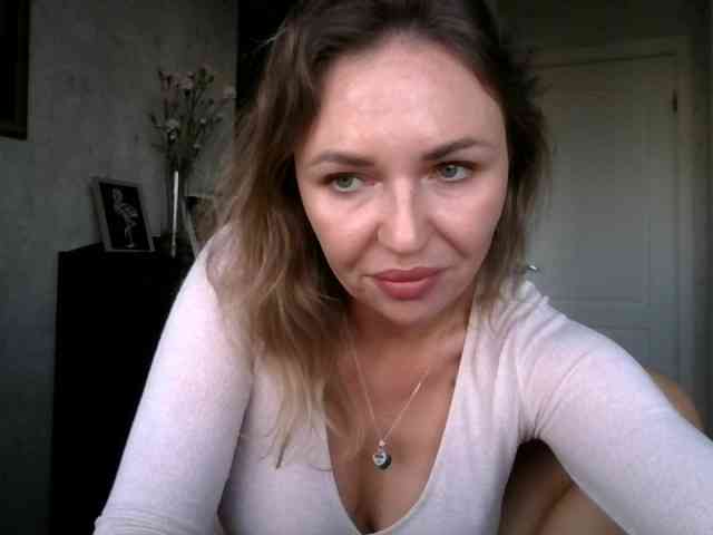 CuteAngelina webcam