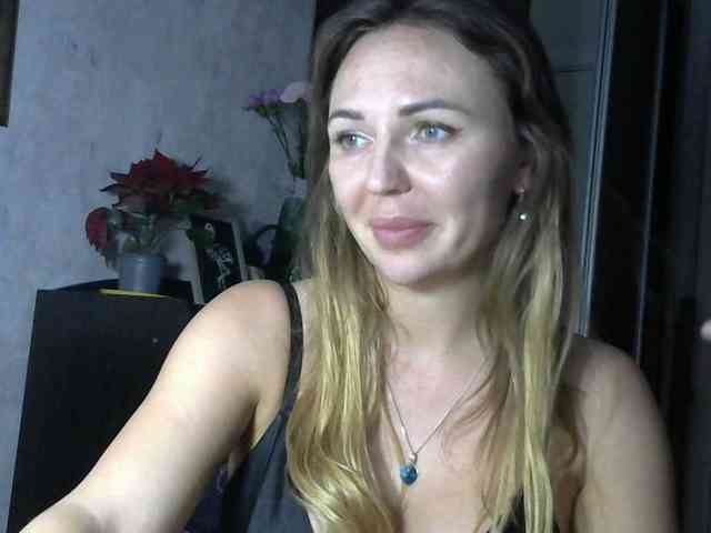 CuteFngelina CuteFngelina