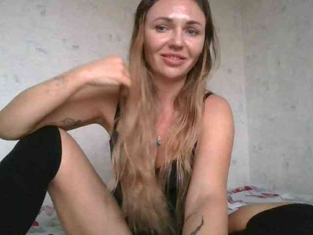 CuteAngelina webcam