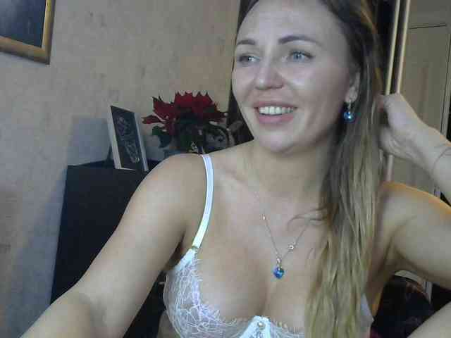 CuteAngelina webcam