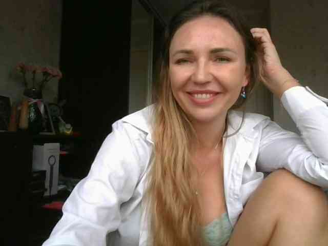 CuteAngelina webcam