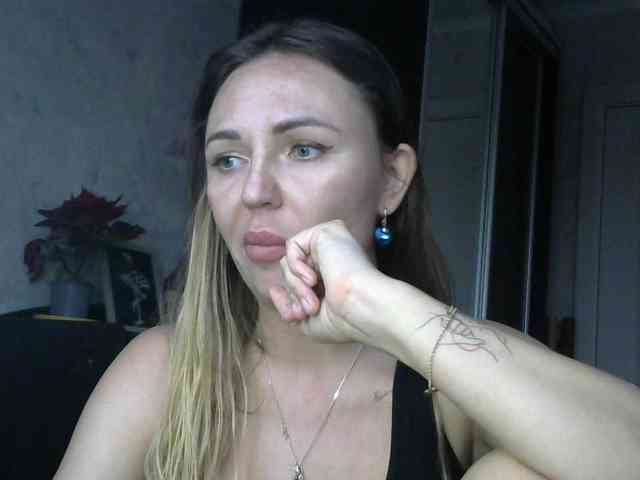 CuteFngelina CuteFngelina