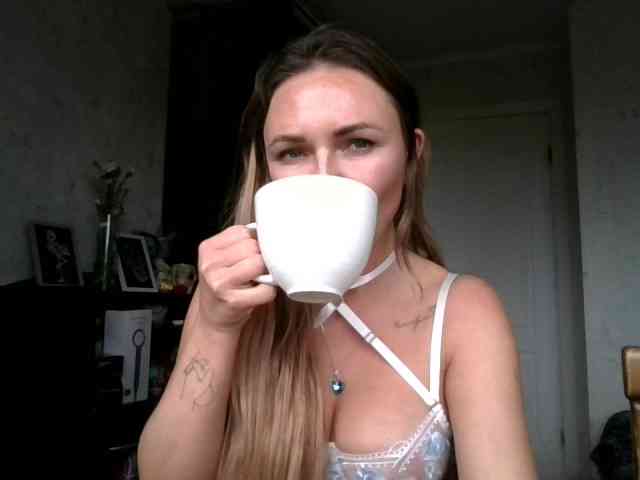 CuteAngelina webcam