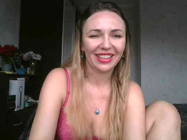 CuteAngelina webcam