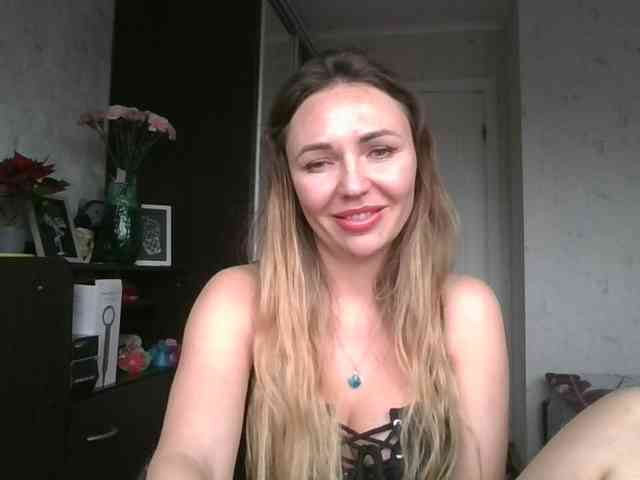 CuteFngelina CuteFngelina