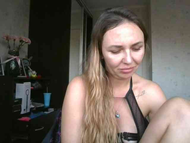 CuteAngelina webcam