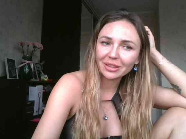 CuteAngelina webcam