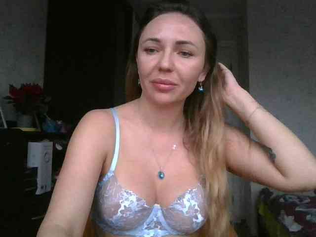 CuteAngelina webcam