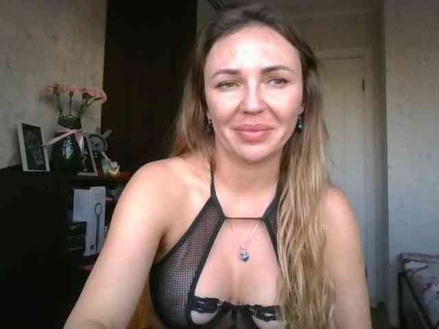 CuteAngelina webcam